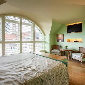Thai Time Wellness Bed & Breakfast Antwerpen